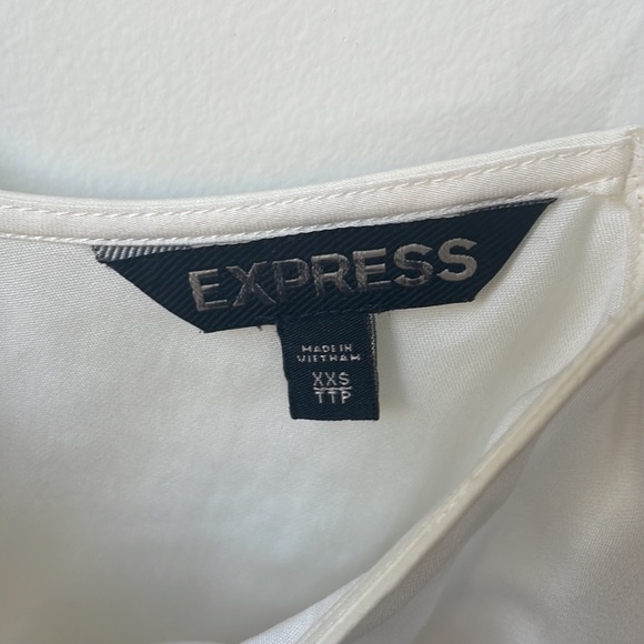 Express Tank Top - Picture 2 of 6